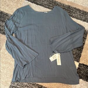 Treasure & Bond flare sleeve blouse, dusty blue, size XL NWT!